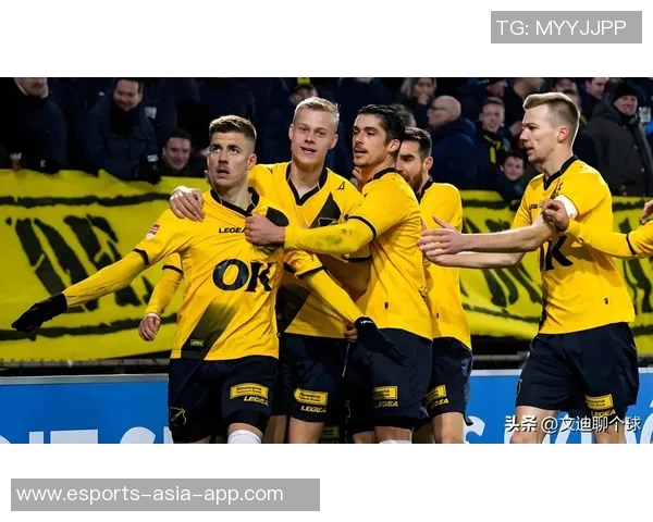 足球巨星激战赛场争锋精彩对决谁将成为世界最佳球员荣耀之巅